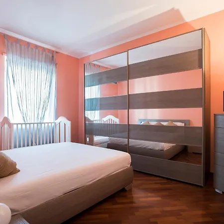 A Poche Fermate Dal Centro - Design * Rom