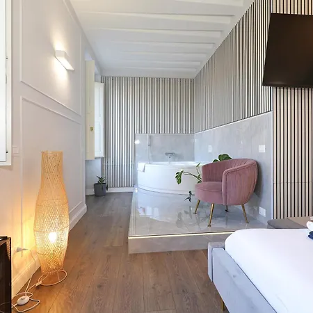 Plaza Suites, Luxury Collection *