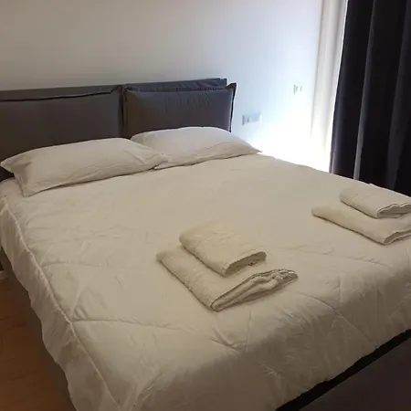 Pm 34 Viale Imperatore Guest House - 50 Mt From Metro San Paolo Apartment *