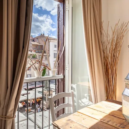 Campo Dei Fiori Apartment *