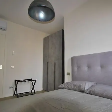 Nisus Apartment, Prestigioso