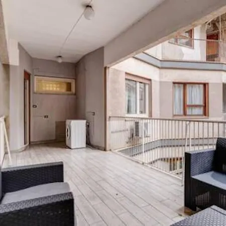 Domus Laterani By Jfm - Comfortable Big Terrace Colosseo Appartamento
