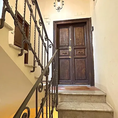 Casetta At Banchi Nuovi Apartment