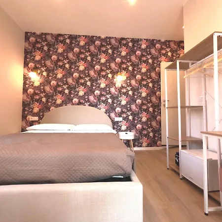 Bed & Breakfast Aurelia Garden 3*