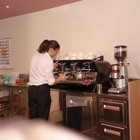 Moderno Hotel
