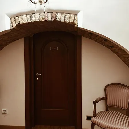 Residenza Tritone Luxury Trevi Fountain Guest house