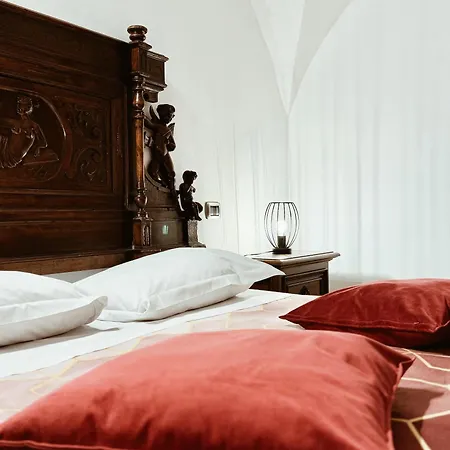 Residenza Tritone Luxury Trevi Fountain Guest house *