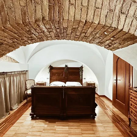Residenza Tritone Luxury Trevi Fountain *