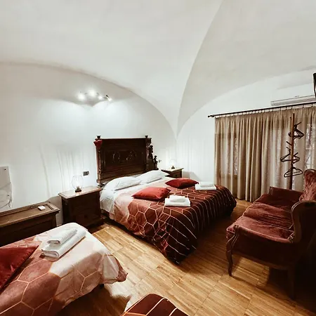 Residenza Tritone Luxury Trevi Fountain