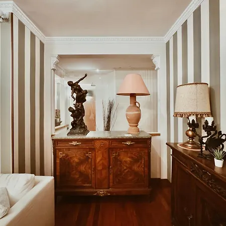 Residenza Tritone Luxury Trevi Fountain 로마