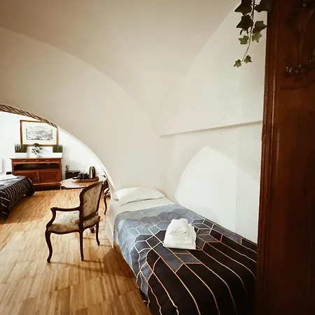 Residenza Tritone Luxury Trevi Fountain Guest house *