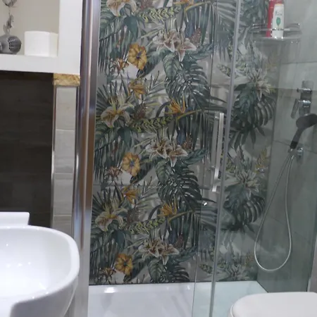 Apartment Charming With 3 Bedrooms Rome