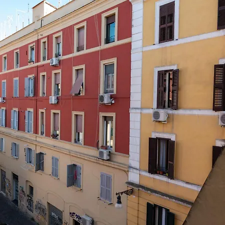 Apartment Half Palace, Relaxing In San Lorenzo Rome