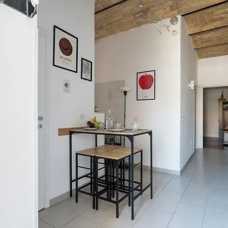 Half Palace, Relaxing In San Lorenzo Apartment *