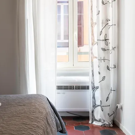 Half Palace, Relaxing In San Lorenzo Apartment *