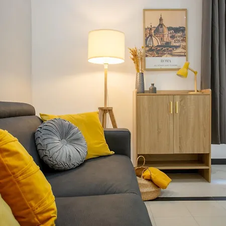 Mustard S Camillo - Homes Apartment *