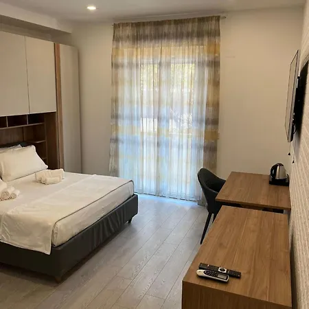 Emm Maison * Rome