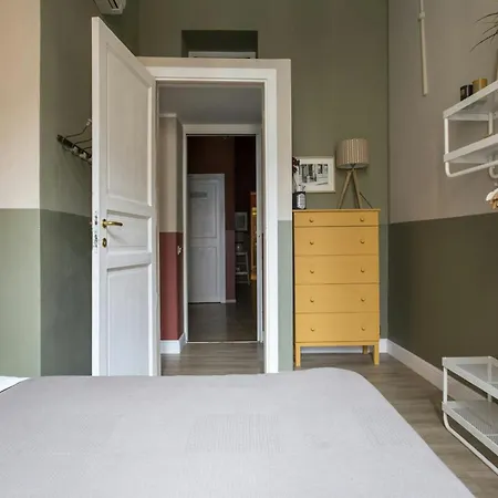 Ponte Lambro Apartment Rome