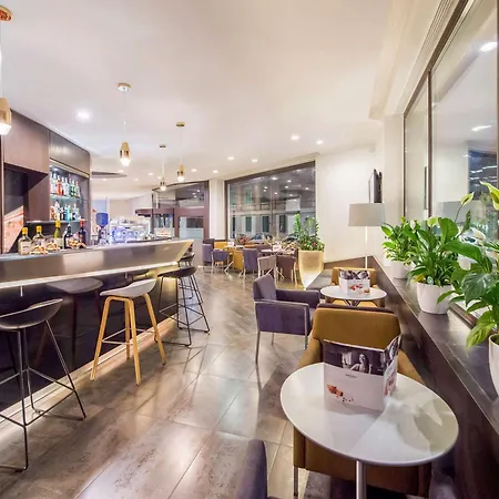 Hotel Mercure Piazza Bologna 3*