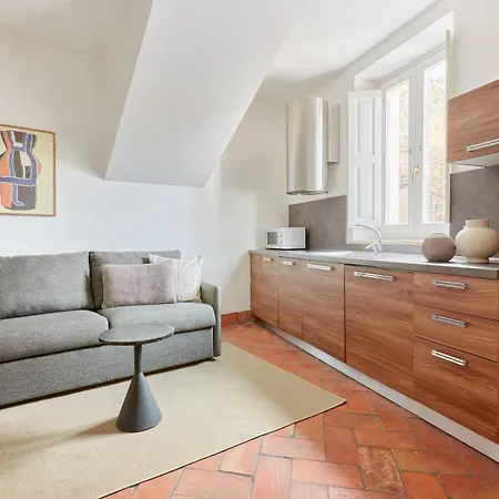 Sonder Montevecchio Рим