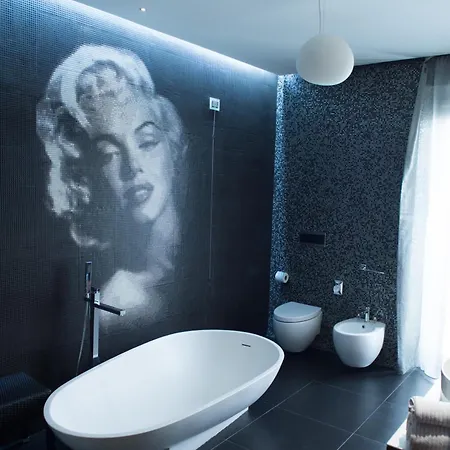 Divina Luxury 4*