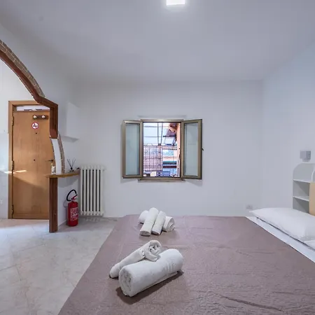 Apartment A 100mt Dalla Metro C Loft Grazioso E Giardino Rome