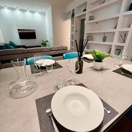 Ada Luxury * Roma