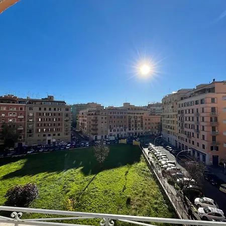 Alloggio in famiglia Sunrise House - San Giovanni Roma
