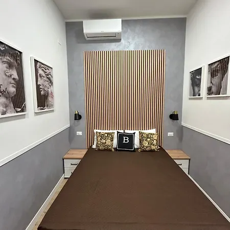 Urban Boutique - Golden Keys Collection * Rome