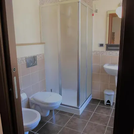 Alis Laura - 150m From Piazza Bologna Metro And 10 Minutes From The Colosseum Roma
