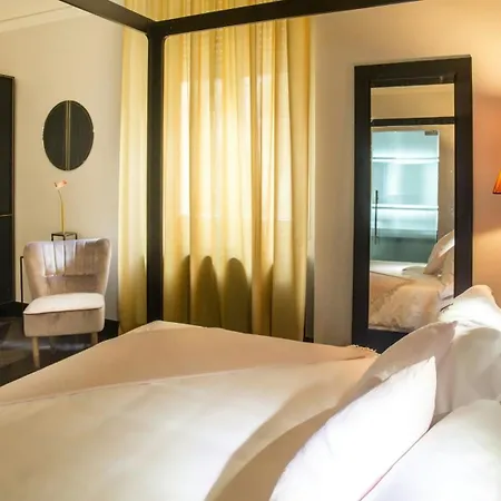 The H'all Tailor 5* Rome