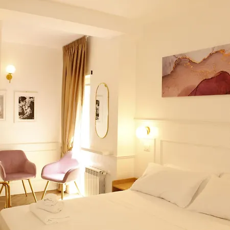 Mama House 2 - Trastevere * Rome