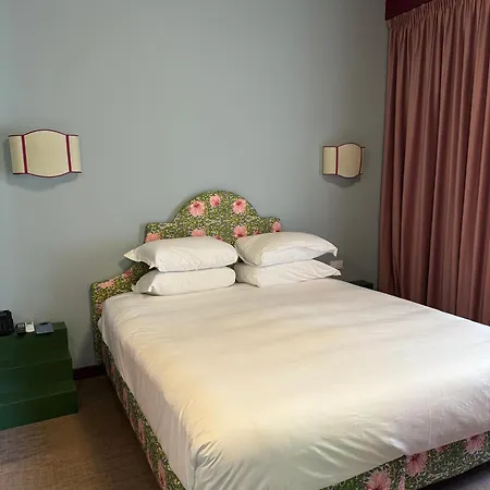 Otel Cortina 3*
