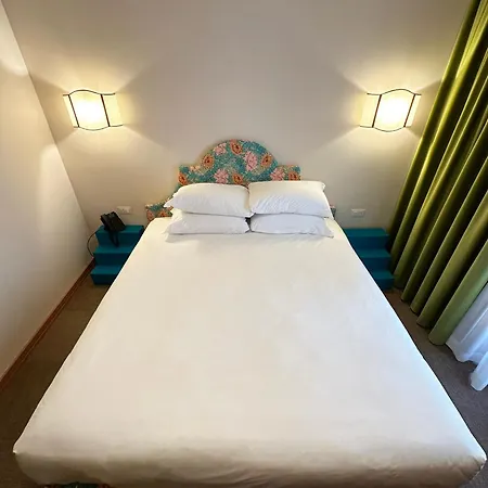 Szálloda Cortina 3*