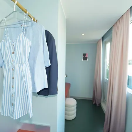 Moderno Hotel 4*