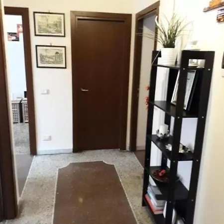 Apartment Emi House San Giovanni , Intero - 80 Mq Rome