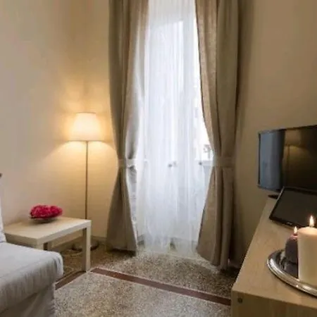 Emi House San Giovanni , Intero - 80 Mq * Rome