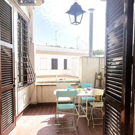 Apartment La Piccola Terrazza In Vaticano Otranto Terrace Rome