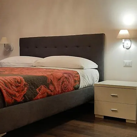 Alecatia 2 Apartment Rome