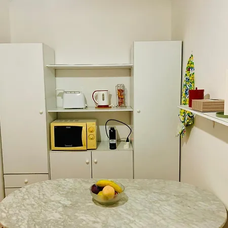 Vacanze Romane Colosseo Apartment Rome