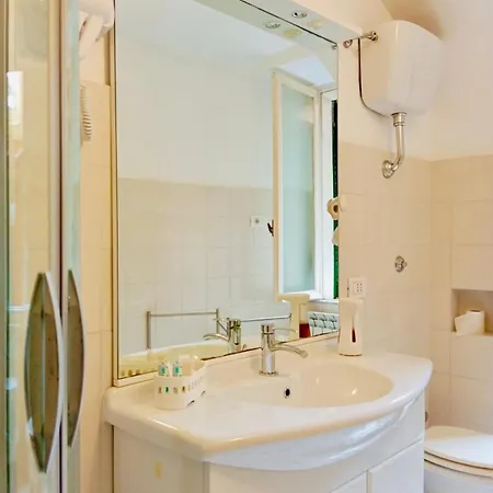 Vacanze Romane Colosseo Apartment Rome