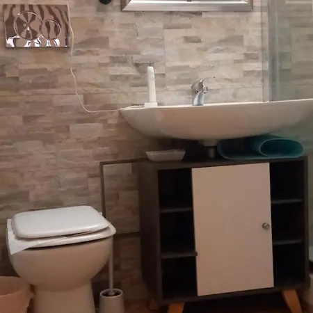 Domus Next Campo De'fiori With Thermal Shower Apartment