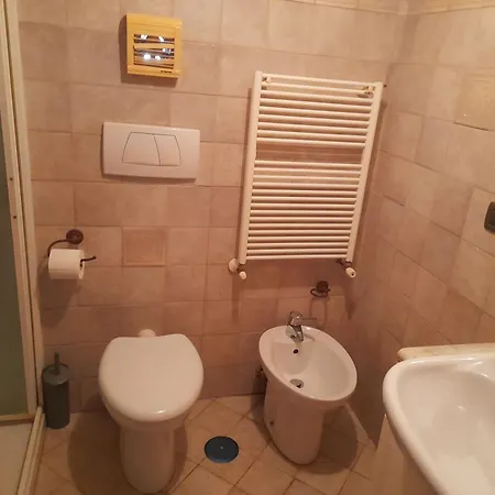 1 House * Rom