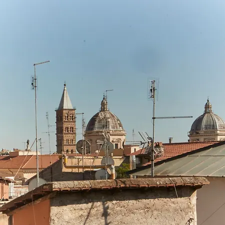 Apartment Stazione Termini 300 Mq Con Vista E Idromassaggio Rome