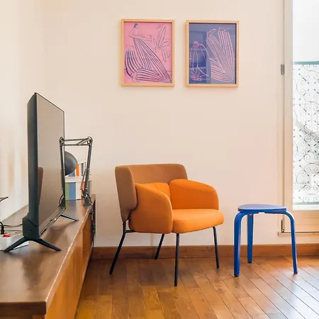 Stunning 3-bedroom Penthouse Appartamento *