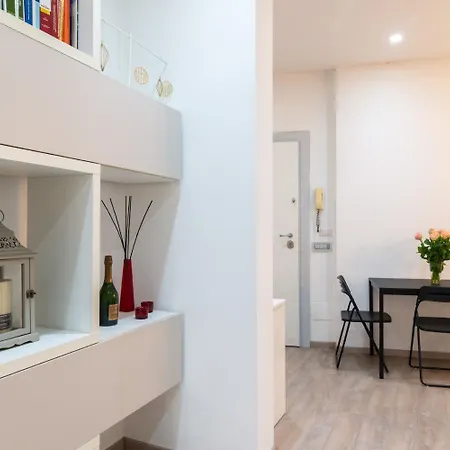 Ponte Milvio Apartment *