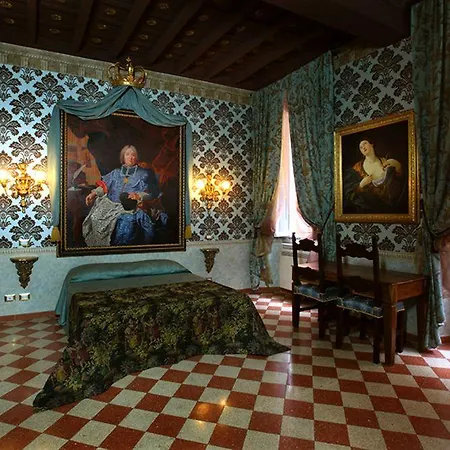 Hotel Antica Dimora Delle Cinque Lune