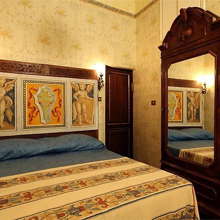 Hotel Antica Dimora Delle Cinque Lune Rome