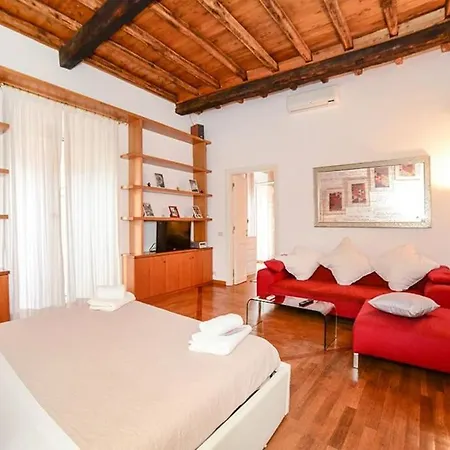 Pantheon 2 - Large In The Hearth Of A Apartment *