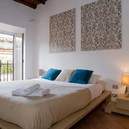 Apartment Pantheon Large In The Heart Of S